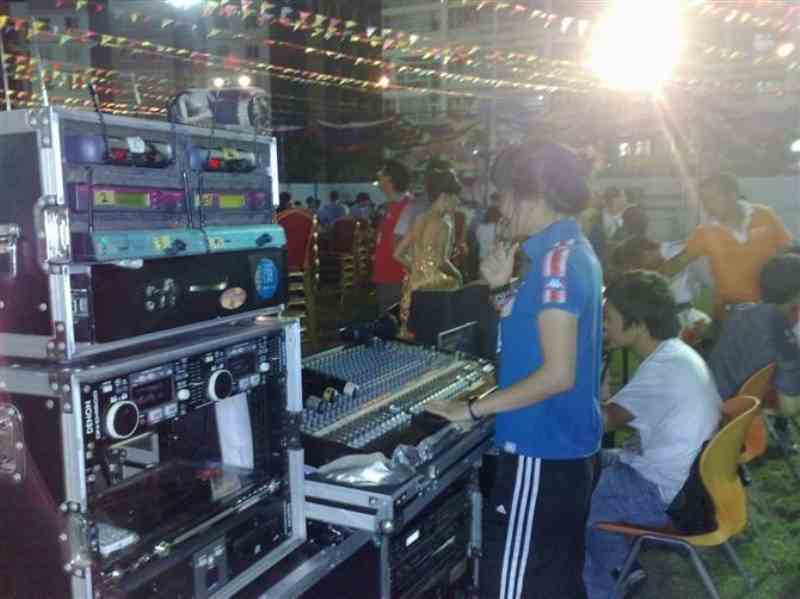 實(shí)拍我們音響系統(tǒng)、音響出租